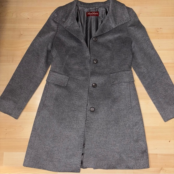 Max Mara Studio Agnese Virgin Wool FunnelNeck Grey Coat Sz 2 Designer Minimalist